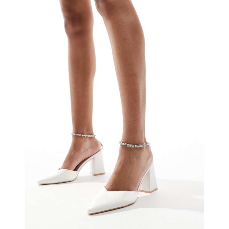 Be Mine Nella Scarpe con tacco largo da sposa color avorio con cavigliera decorata e pianta larga ASOS