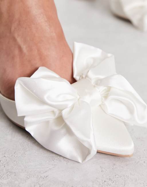 Be Mine Vamikaa bow heeled shoes in ivory satin