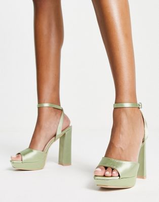 Be Mine Vanyaa platform heeled shoes in sage green