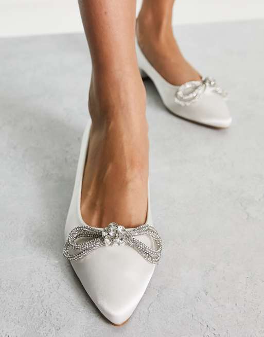 White satin 2025 flat shoes