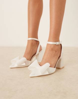 Bridal Flavia block heel shoes with bows in ivory-White