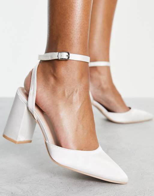 ASOS Design Wide Fit West Slingback Block Heeled Shoes in Ivory glitter-White