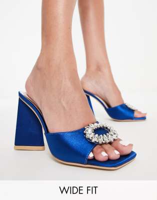 Be Mine - Wide Fit - Mercyy - Mules in Marineblau mit Kristallverzierung