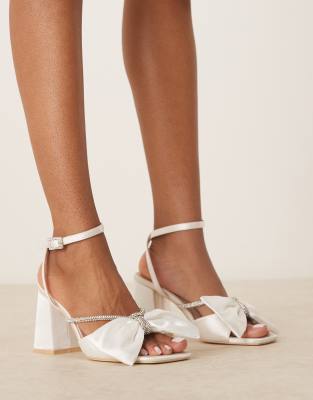 Tisca high block heeled sandals with bow in satin ivory-White
