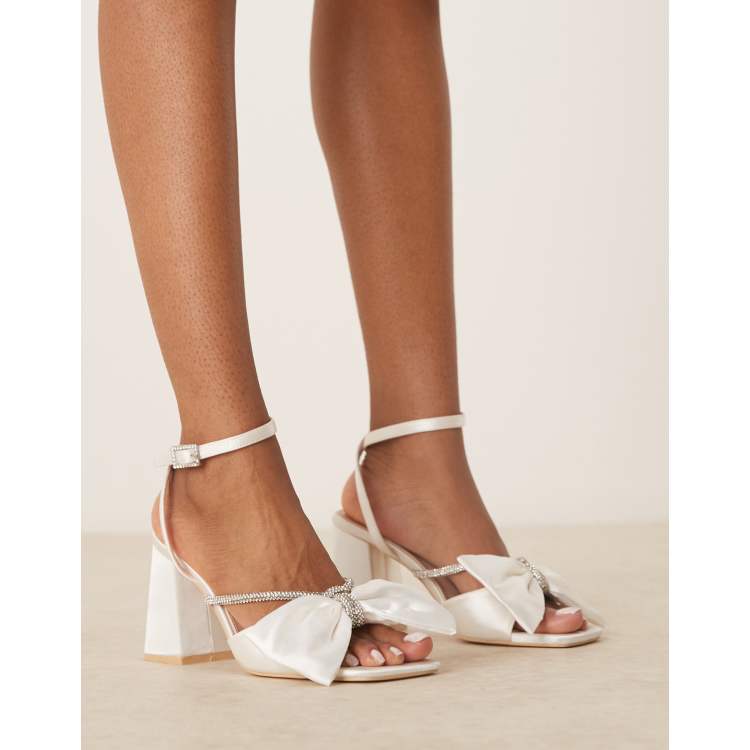 【PORTERNA】Mine strap sandals 207634115-1-ivorysatin?$n_750w