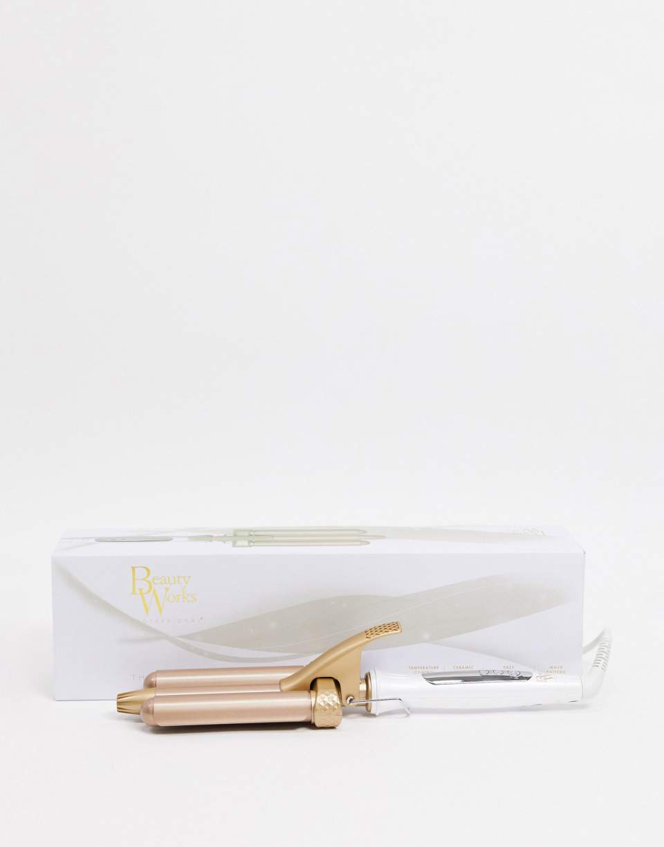 Hair waver styler