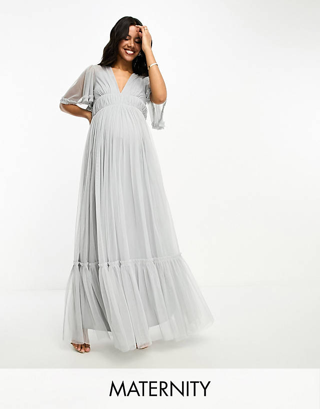 Beauut - maternity bridesmaid tulle maxi dress  with flutter sleeve in light grey