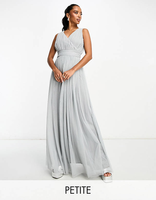 Beauut - petite bridal maxi tulle with bow back in light grey