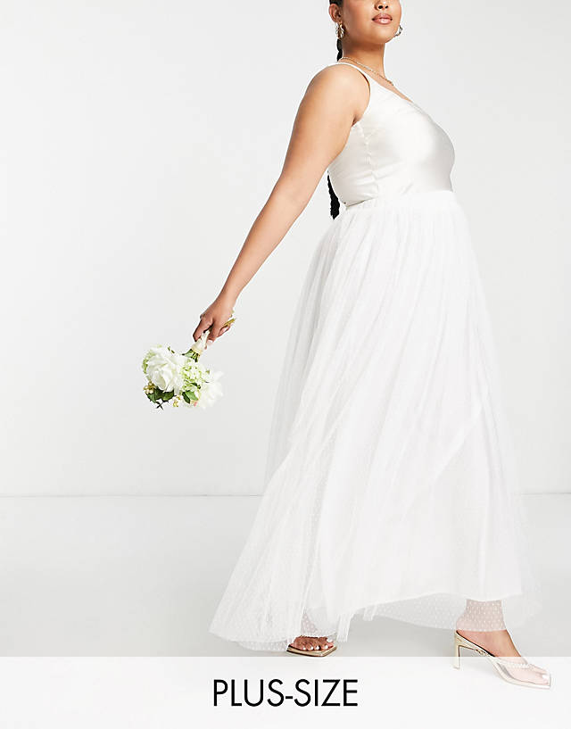 Beauut - plus bridal tulle maxi skirt in white
