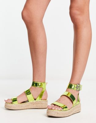 Bebo - Bellini - Dreiteilige Espadrilles in Metallic-Limettengrün mit flacher Plateausohle