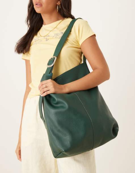 Becksondergaard – Mae – Ciemnozielona skórzana torba typu tote na ramię z klamrą - view 1