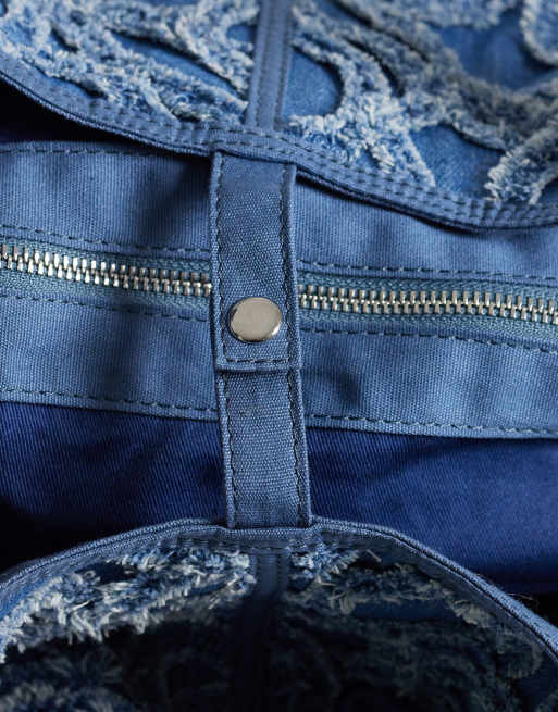 Becksöndergaard – Raika – Weiche Baumwoll-Tragetasche in Jeansblau mit Blumenstickerei, 3 von 4