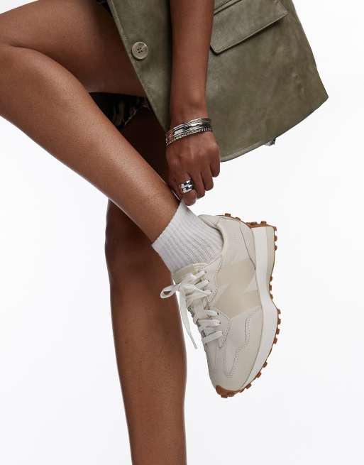 Beige sneakers fra New Balance 327