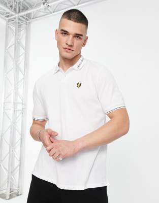 фото Белая футболка-поло с логотипом на воротнике lyle & scott-белый