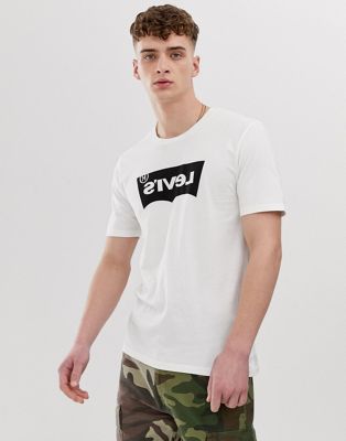 фото Белая футболка с черным принтом и логотипом levi's line8-белый levis line 8