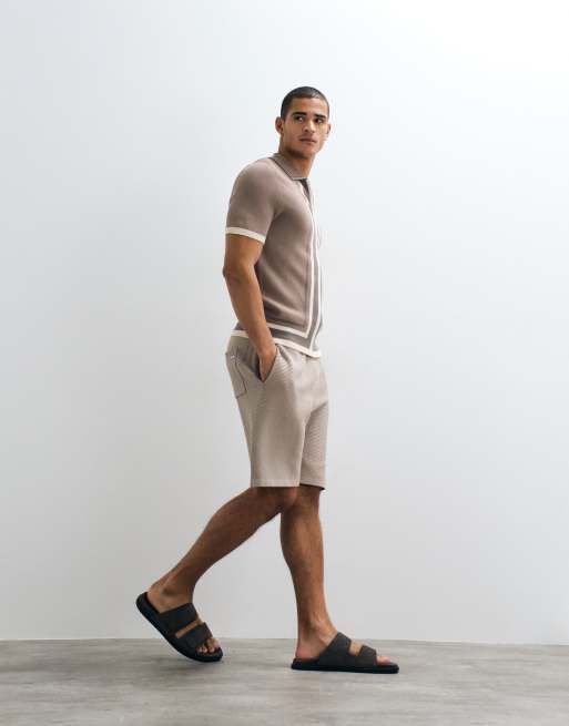 Belier textured knit pull-on shorts in stone, 2 of 5