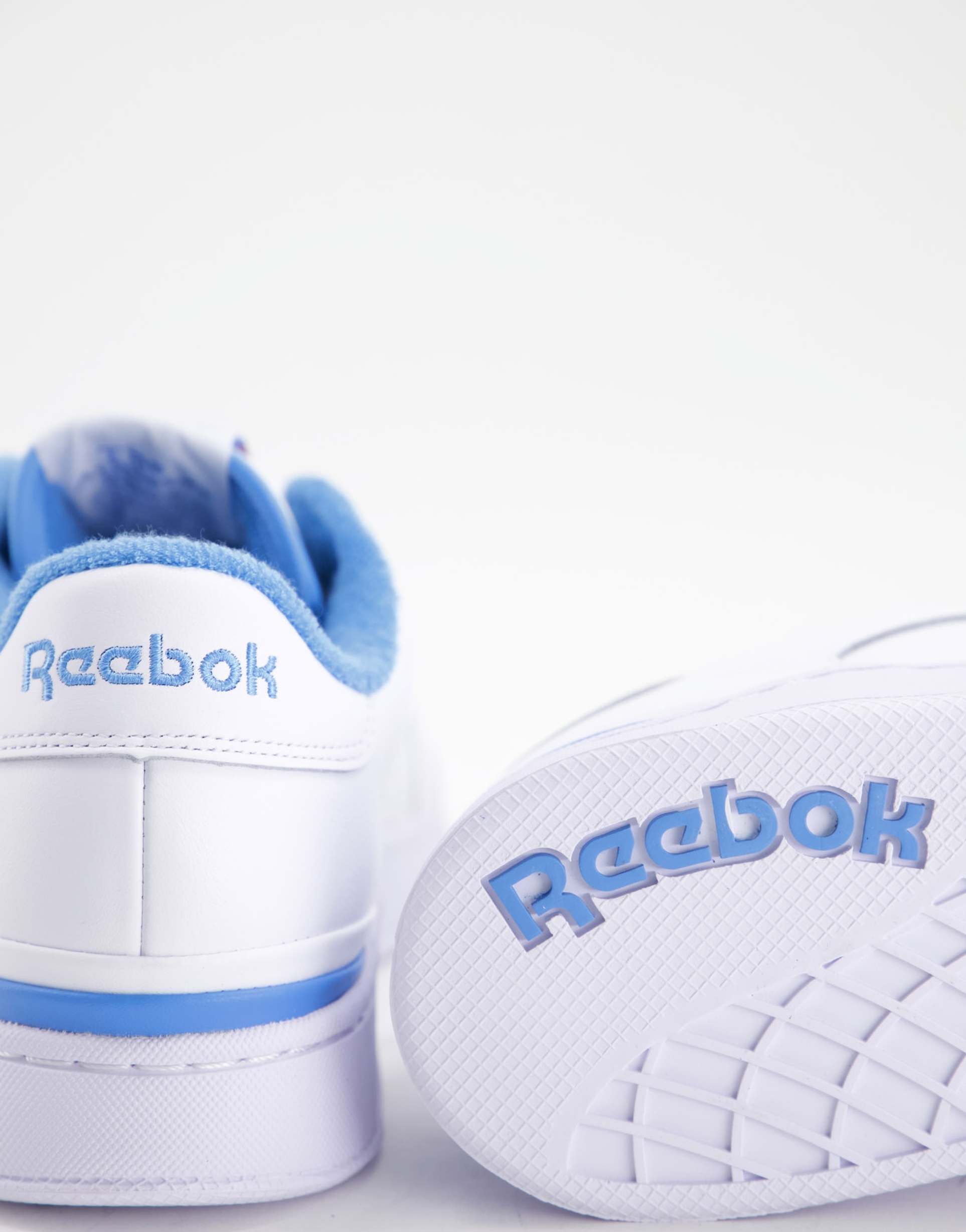 Reebok Court Peak белый голубой
