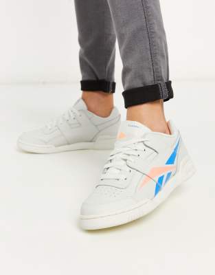 фото Бело-розовые кроссовки reebok workout lo plus-белый reebok classics