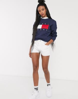 фото Белые джинсовые шорты tommy jeans-белый