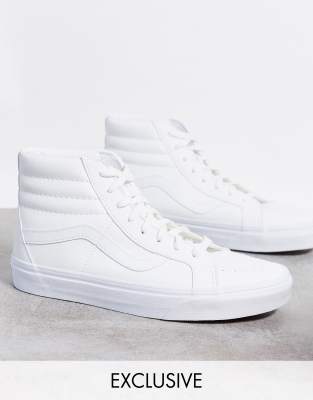 Белые кеды ванс. Vans sk8 Hi белые. Sk8 Hi белые кожаные. Кеды Ванс белые высокие. Кожаные белые Ванс кеды высокие.