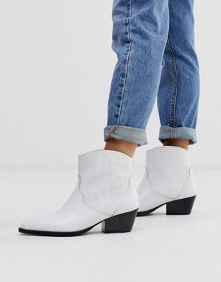 фото Белые кожаные ботинки в стиле вестерн depp-белый