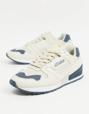 фото Белые кроссовки для бега ellesse 147-белый