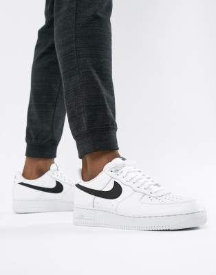 nike air force 1 indossate