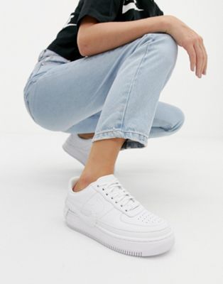 Белые кроссовки Nike Air Force 1 Jester 