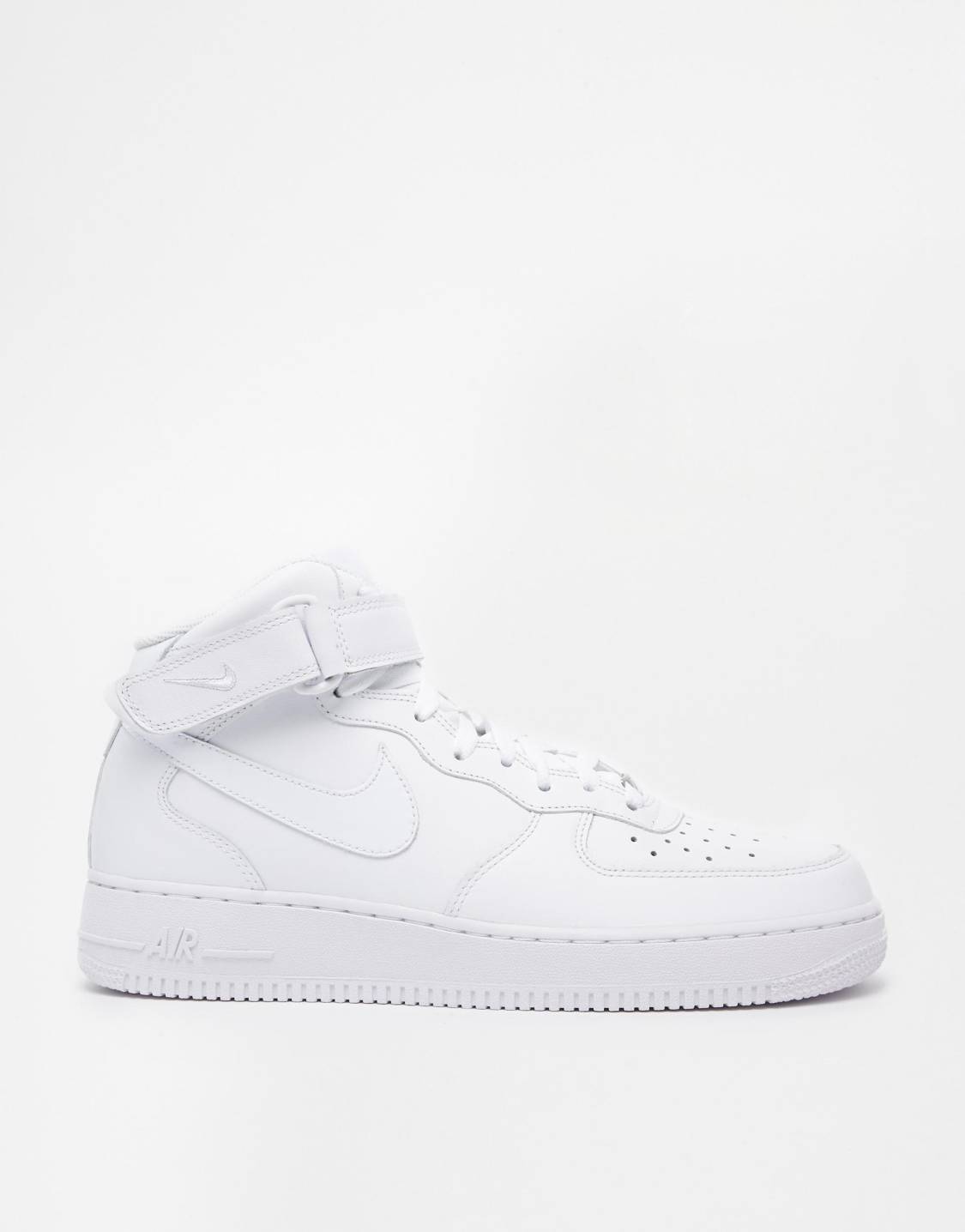 Nike air force white 07. Nike Air Force Mid 07 White. Nike Air Force 1 Mid 07 White. Nike Air Force 1 07 белые. Nike Air Force 1 Mid White.