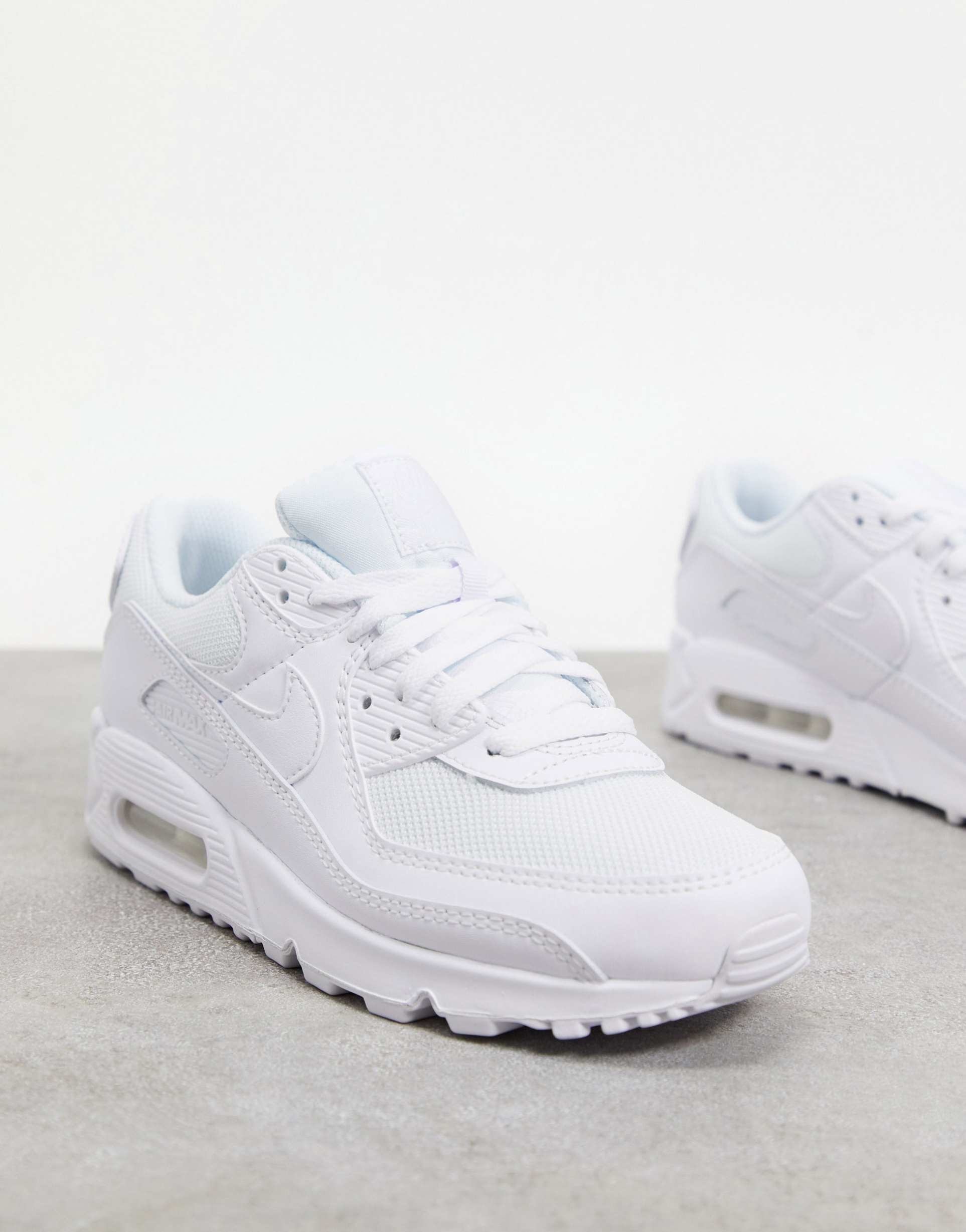 Аир макс 90 белые. Nike air max 90 кожаные белые мужские кроссовки. Nike air max 90 white. Найк аир макс белые. Nike air max 90 leather white.