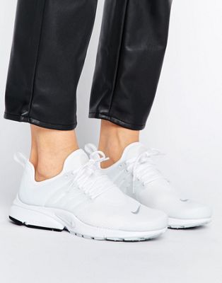 Белые кроссовки Nike Presto | ASOS