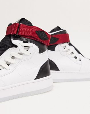 nike air jordan 1 nova sneakers in white and black