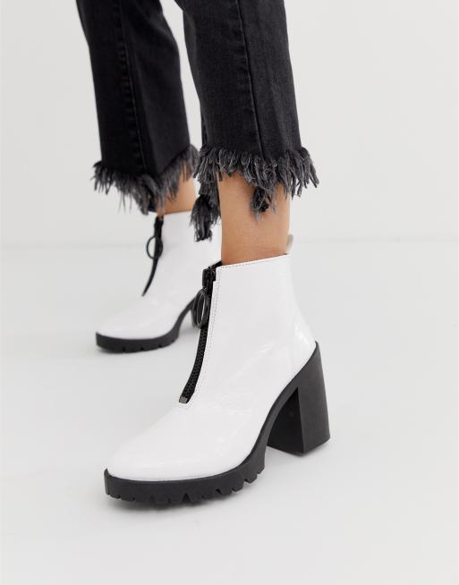 Белые ботильоны с крокодиловым узором | ASOS