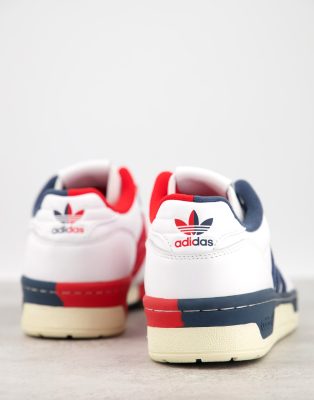 adidas originals rivalry low trainers in triple white