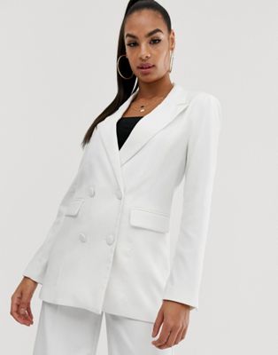 Удлиненный белый пиджак женский