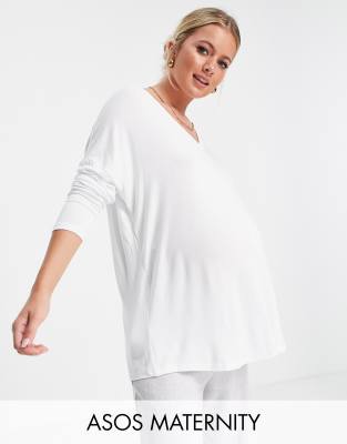 фото Белый oversized-топ с рукавами "летучая мышь" и v-образным вырезом asos design maternity asos maternity