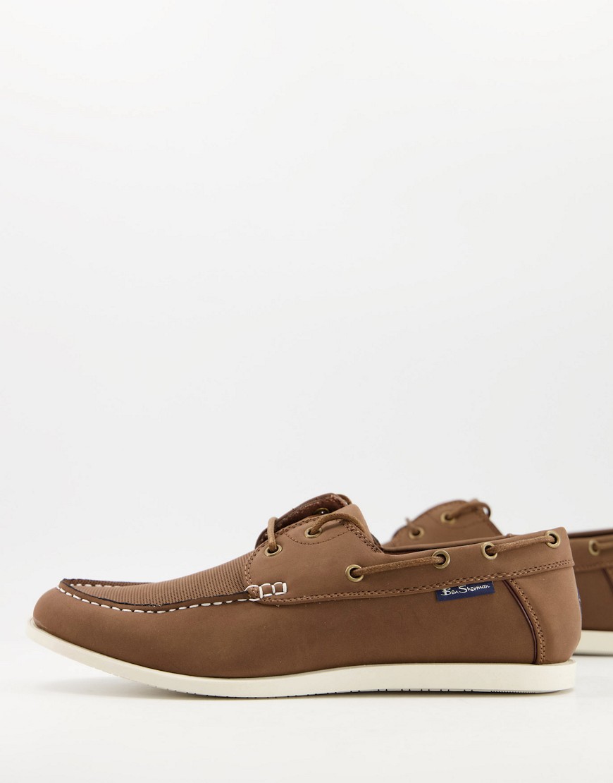 Ben Sherman casual boat shoes in tan-Brown