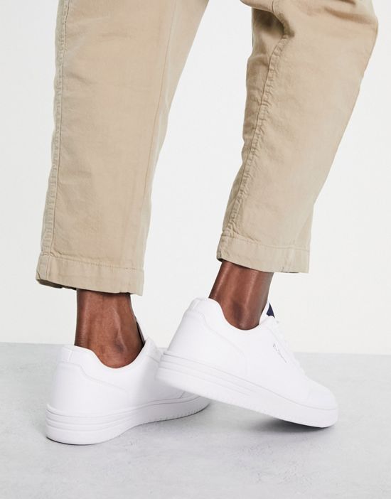 https://images.asos-media.com/products/ben-sherman-flatform-faux-leather-sneakers-in-white/202729575-4?$n_550w$&wid=550&fit=constrain