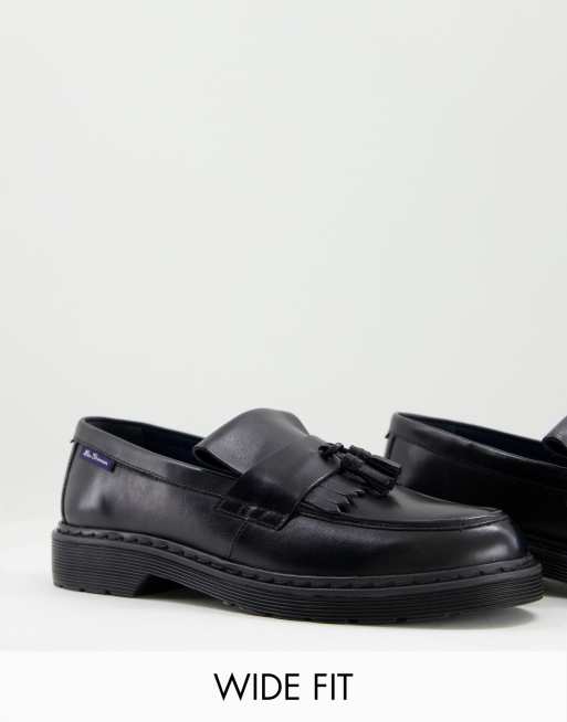 Ben Sherman – Loafer aus Leder in Schwarz mit Bommel und dicker Sohle, weite Passform