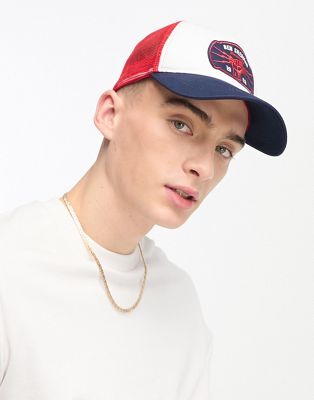 Ben Sherman logo trucker cap in white and navy