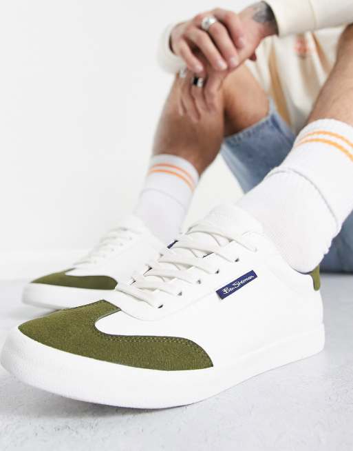 Ben Sherman - Sneakers met veters in contrasterend wit en olijfgroen