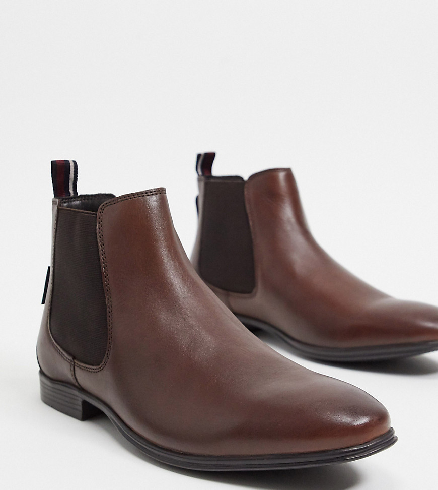 Ben Sherman wide fit chelsea boots in brown leather-Black