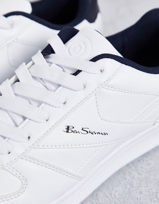 https://images.asos-media.com/products/ben-sherman-wide-fit-minimal-lace-up-sneakers-in-white/200863416-3?$n_550w$&wid=550&fit=constrain