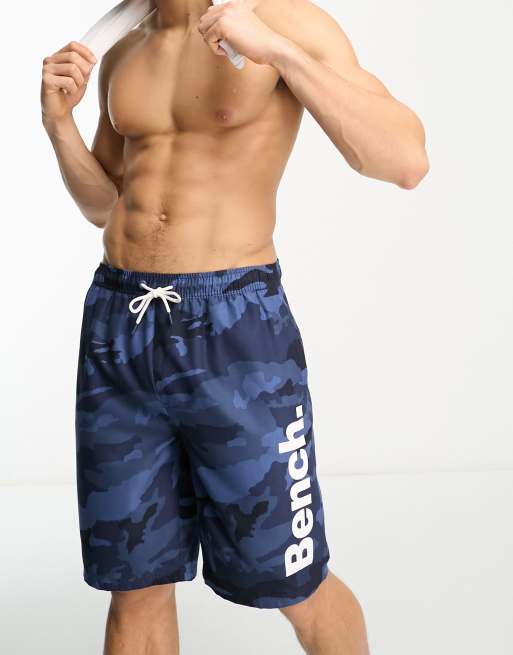 Bench - Pantaloncini da bagno taglio lungo blu con stampa mimetica