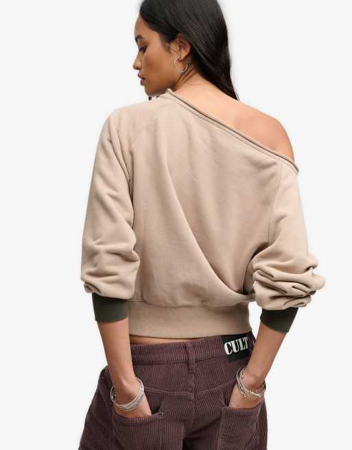 Bench x Superdry & Co Bardot oversized sweatshirt in dune/ ardwick green, 3 of 5