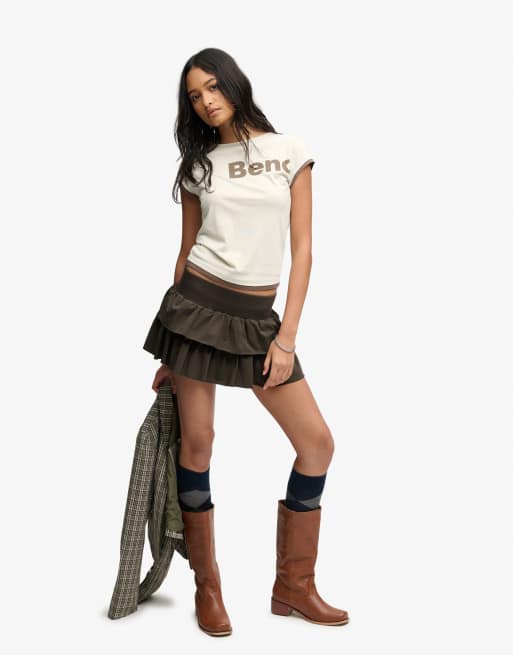 Bench. x Superdry & Co – Gestufter Rock in Black Olive/Chocolate Chip mit niedrigem Bund, 4 von 7