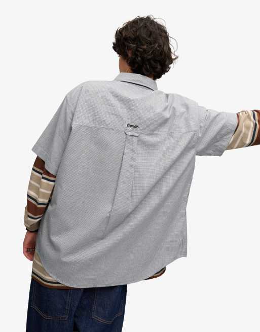 Bench. x Superdry & Co – Kurzärmliges Skater-Hemd in Grau mit Mikro-Karomuster, 3 von 5