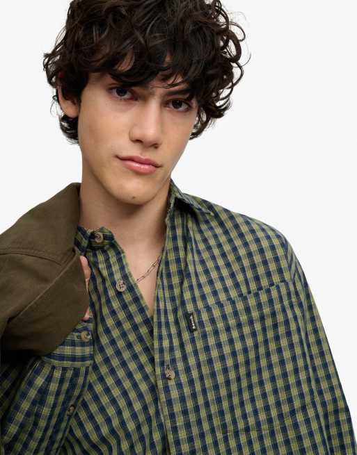 Bench. x Superdry & Co – Langärmliges Skater-Hemd in Caldar und Grün kariert, 4 von 5