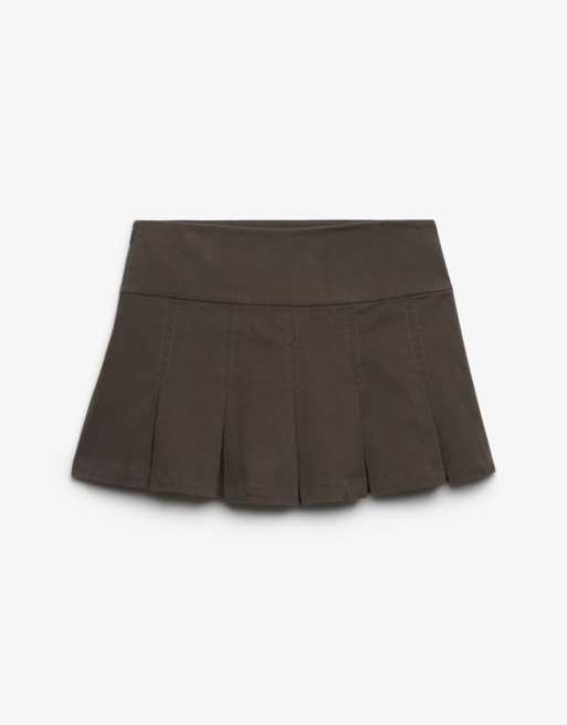 Bench x Superdry & Co Logo pleated twill mini skirt in black olive/ dune, 5 of 6