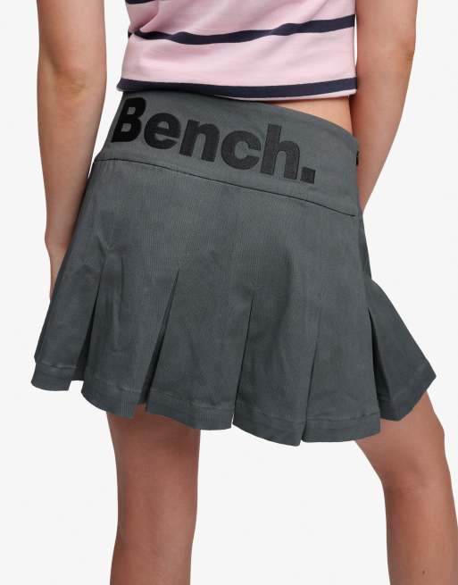 Bench x Superdry & Co - Mini-jupe plissée en sergé à logo - Anthracite et noir, 4 de 6